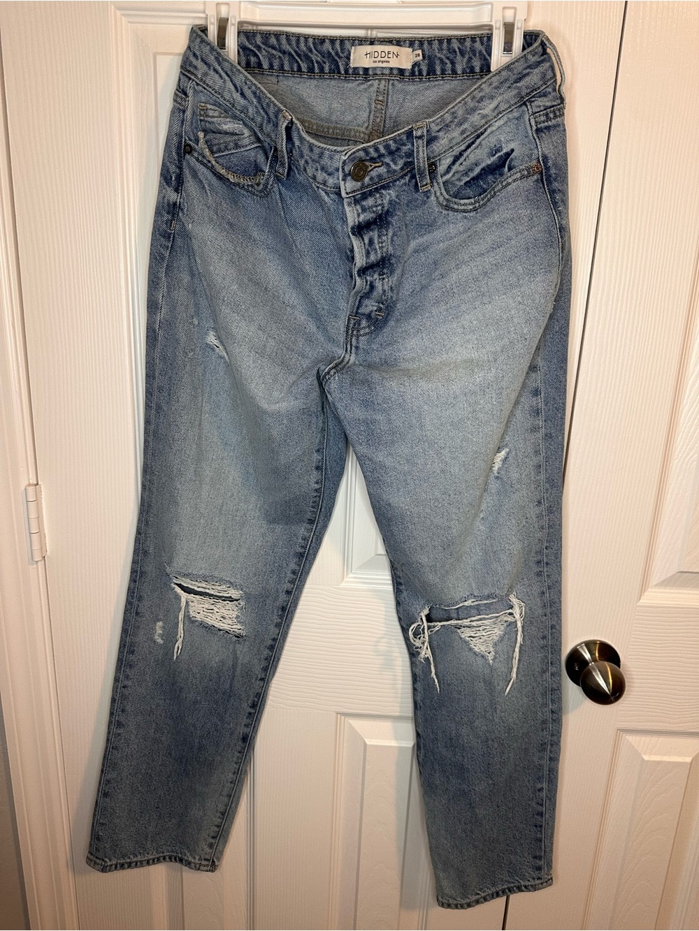 Hidden Light Blue Distressed Boyfriend Jeans for Women — Relaxed Fit